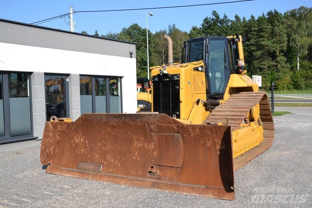 CAT D 6 N LGP Верижни булдозери
