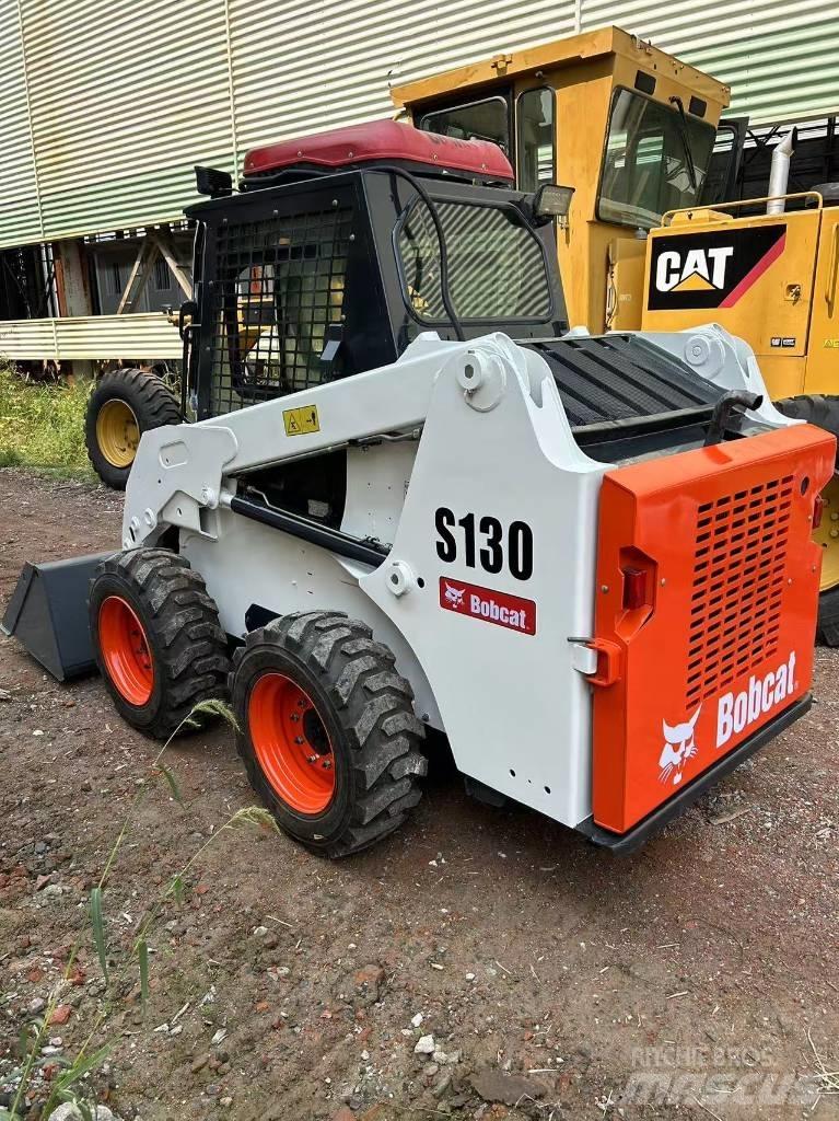 Bobcat S 130 Мини товарачи
