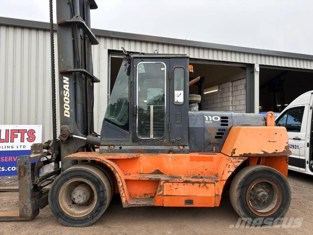 Doosan D 110 S-5 Дизелови камиони