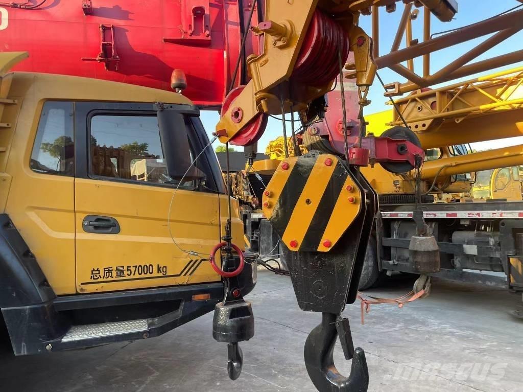 XCMG QY25KC Всъдеходни кранове