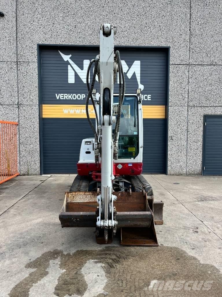 Takeuchi TB 235 Мини екскаватори < 7 т