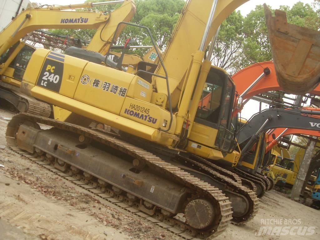Komatsu PC240 Верижен екскаватор