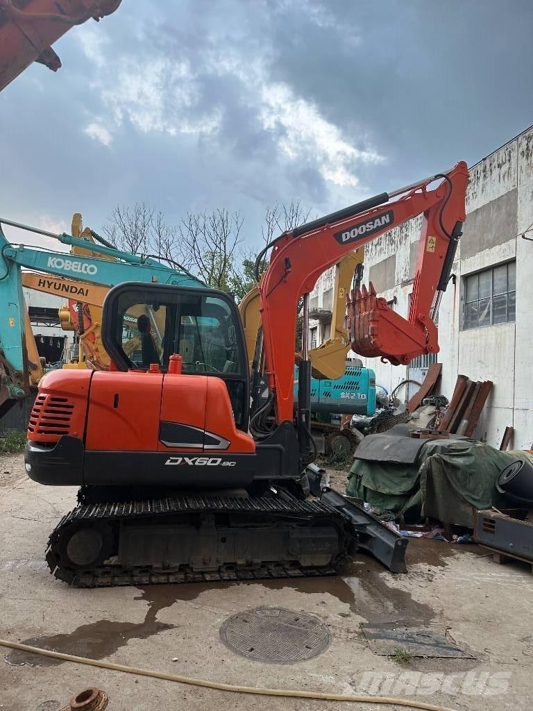 Doosan DX 60 Мини екскаватори < 7 т