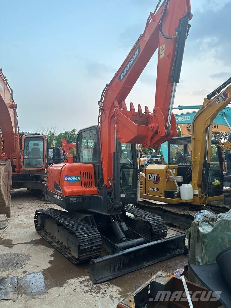 Doosan DX 60 Мини екскаватори < 7 т