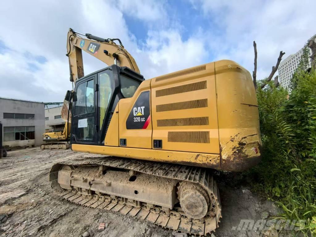 CAT 320 GC Средни екскаватори 7т - 12т