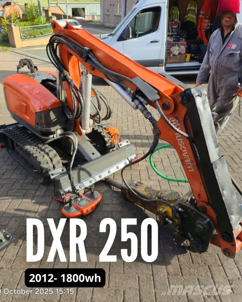 Husqvarna DXR 250 Багери за разрушаване
