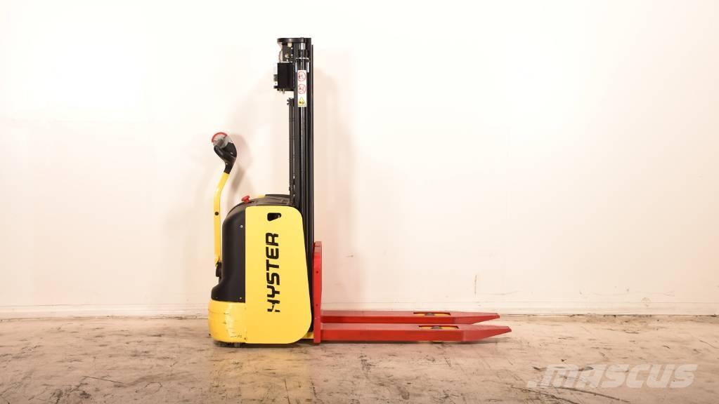 Hyster S1.0-24 Колички високоповдигачи с теглич