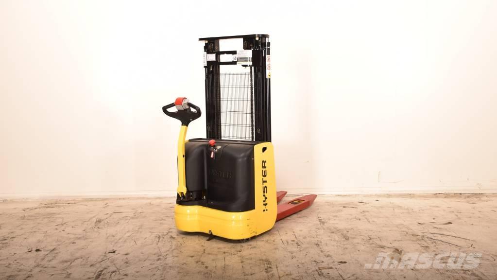 Hyster S1.0-24 Колички високоповдигачи с теглич