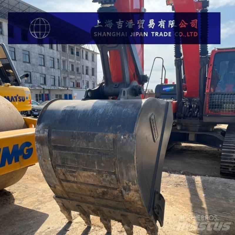 Doosan DX 225 Верижен екскаватор