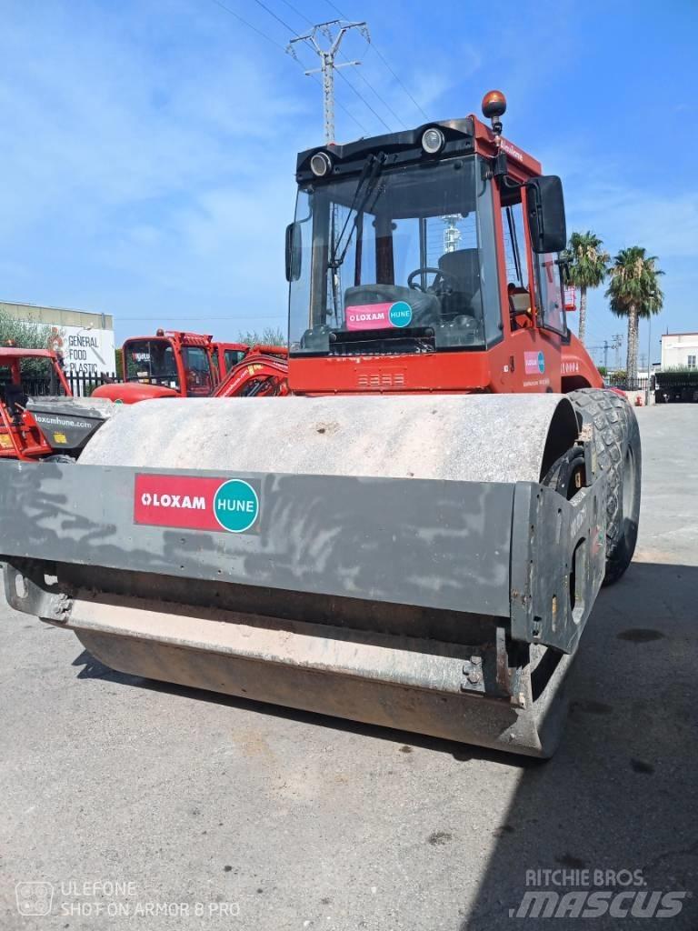 Bomag BW 211 D-4 Еднобарабанни ролки

