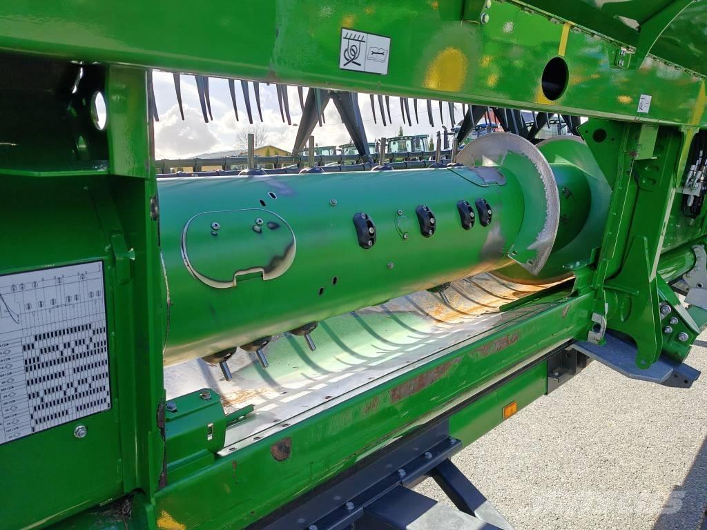 John Deere W 650 i Комбайни