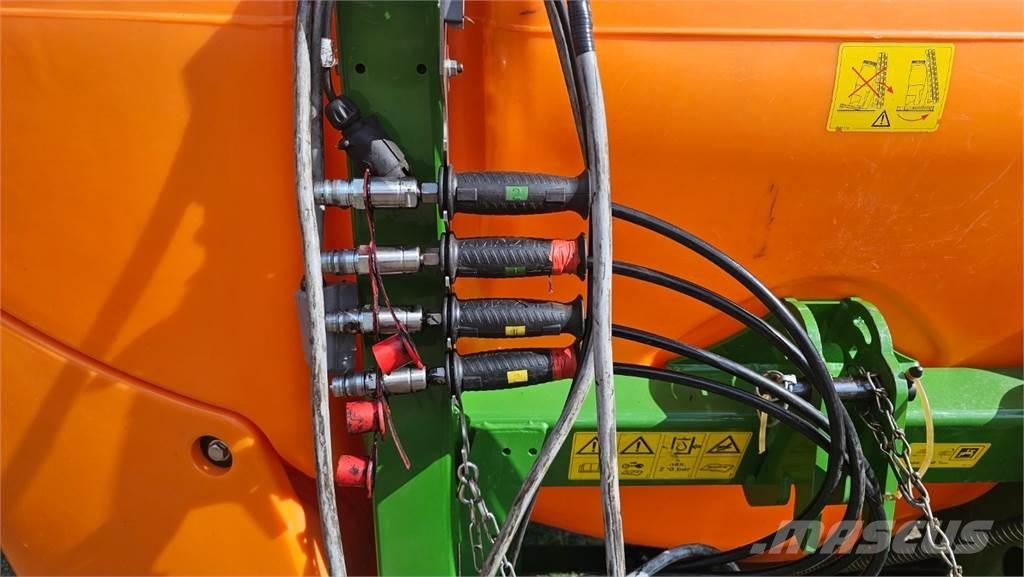 Amazone UF 901 Прикачни пръскачки
