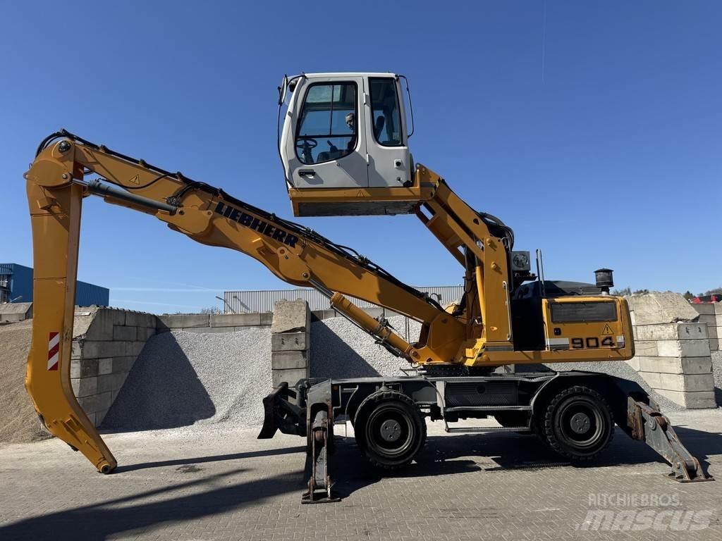 Liebherr A 904 C Оператори на отпадъци/индустрия

