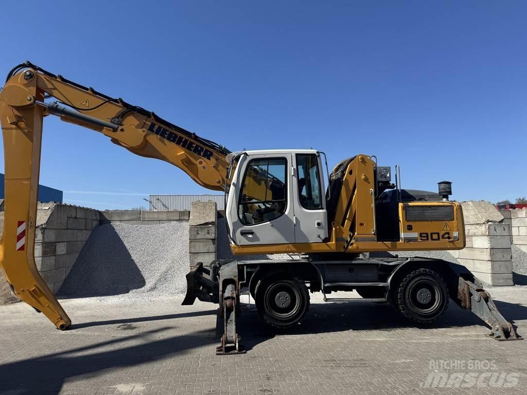 Liebherr A 904 C Оператори на отпадъци/индустрия
