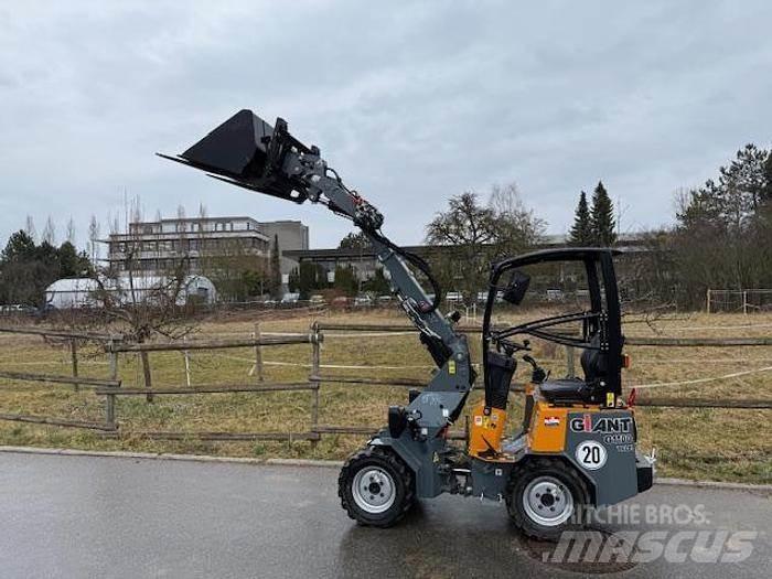 GiANT G1100 Колесни товарачи