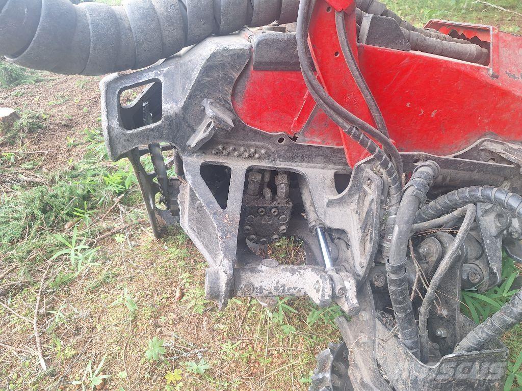 Komatsu 911 Харвестери