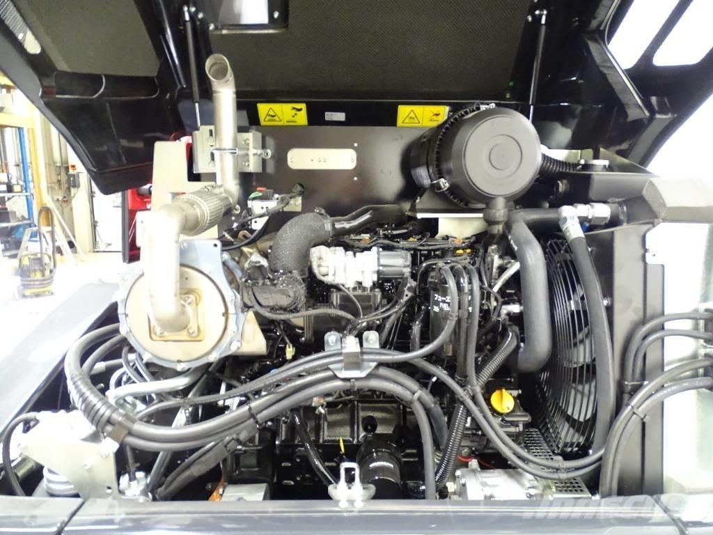 Yanmar V 100-5 Колесни товарачи