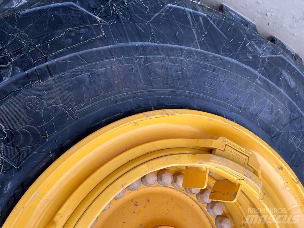 Volvo L250G Колесни товарачи