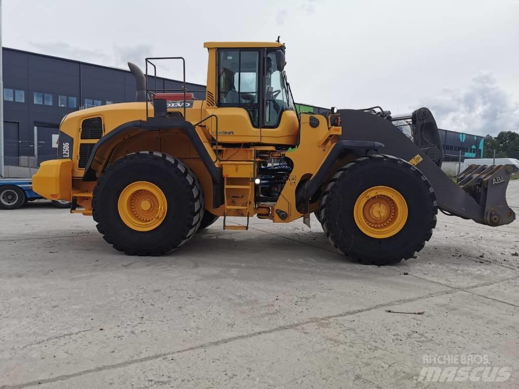 Volvo L250G Колесни товарачи