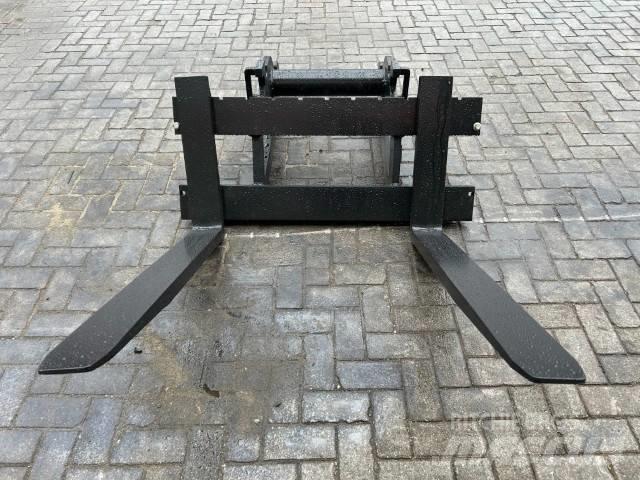  Palet Fork CW 30 Вили