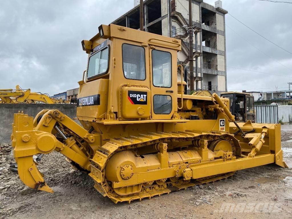 CAT D 6 D Верижни булдозери
