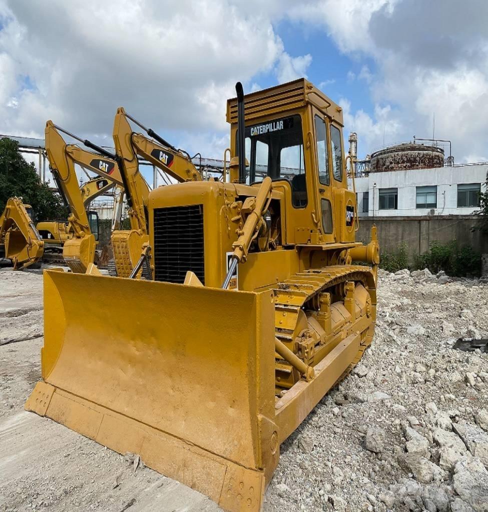 CAT D 6 D Верижни булдозери
