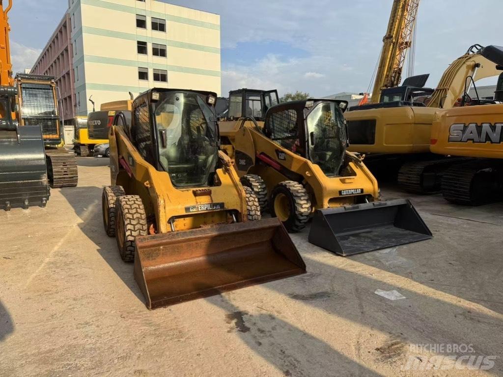 CAT 246 C Мини товарачи
