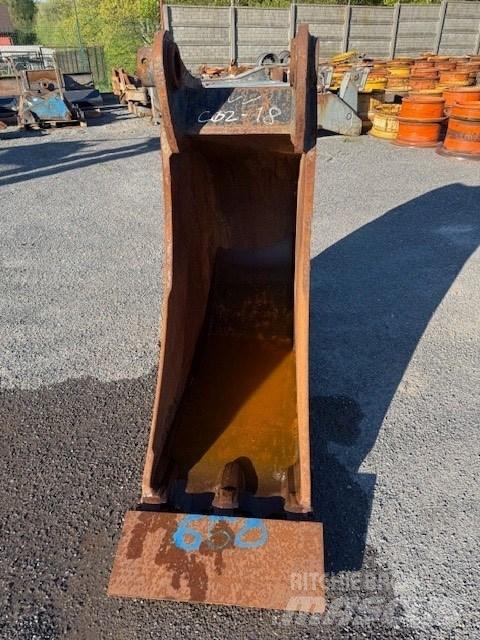 Miller 650 MM Товарачи със заден ескаватор