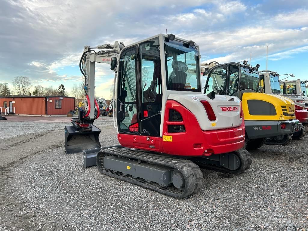 Takeuchi TB370 Средни екскаватори 7т - 12т