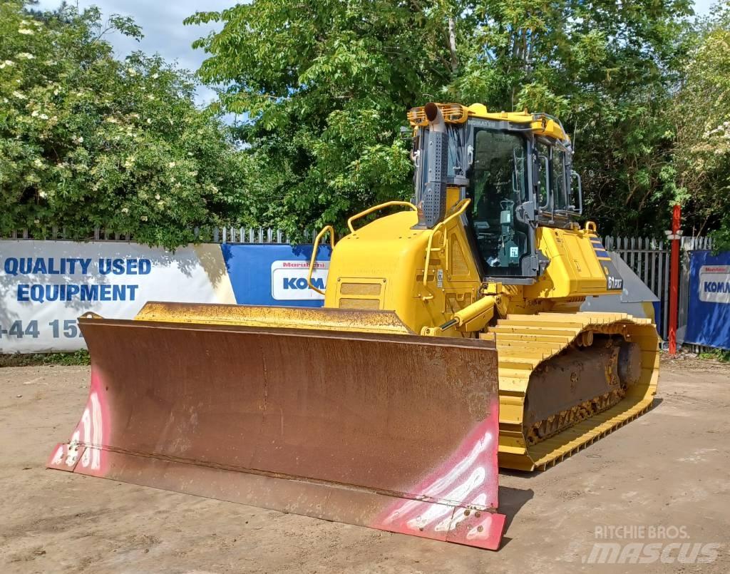 Komatsu D61PXi-24E0 Верижни булдозери
