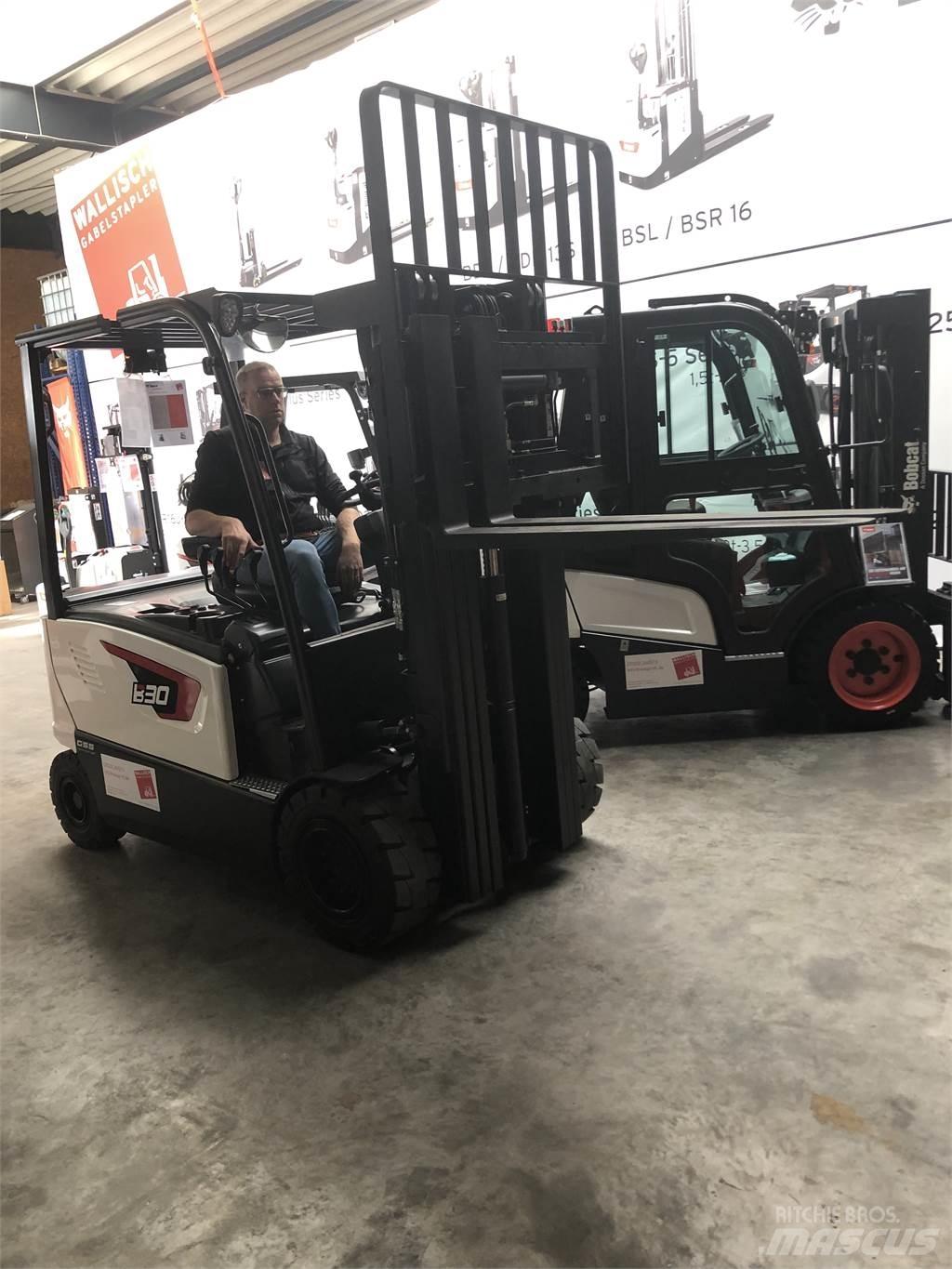  B30X-7Plus Електрически вилични кари-повдигачи