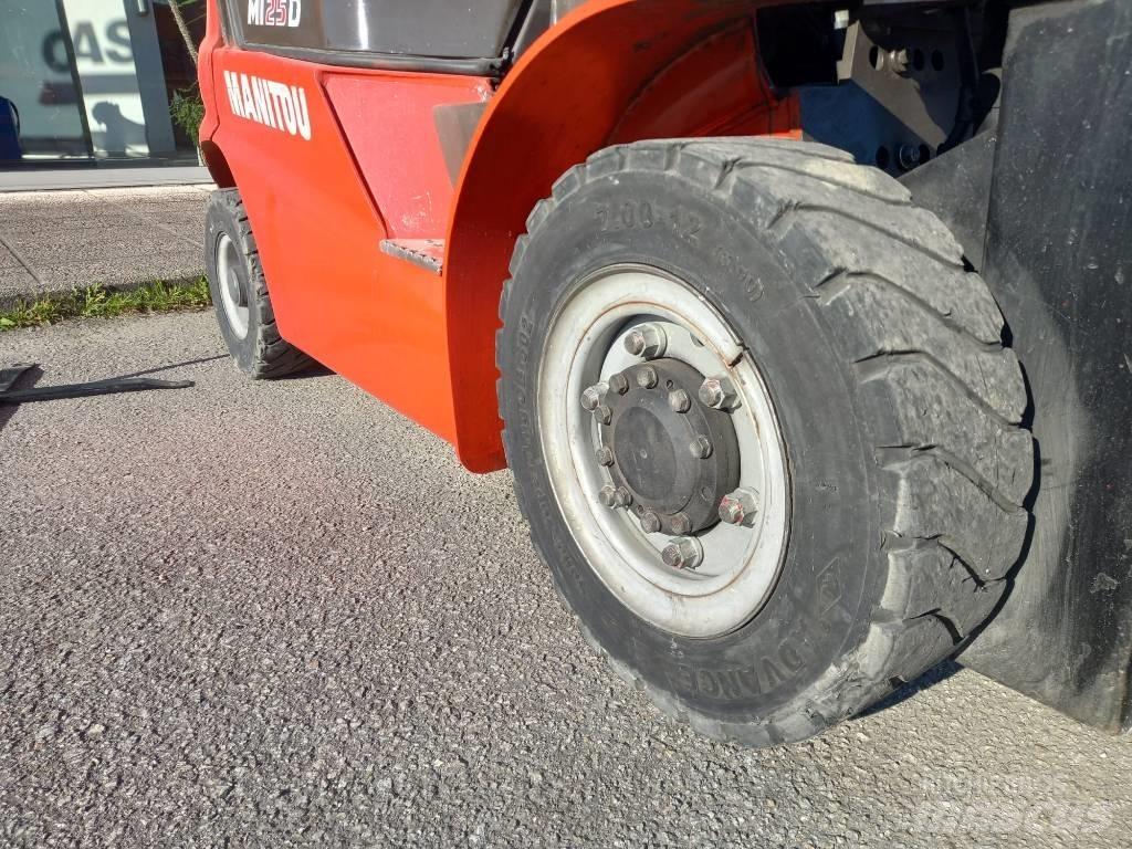 Manitou MI 25 Дизелови камиони