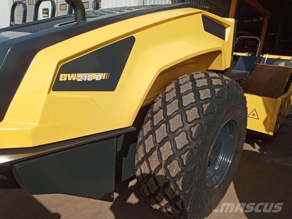 Bomag BW 218 D-5 SL Еднобарабанни ролки
