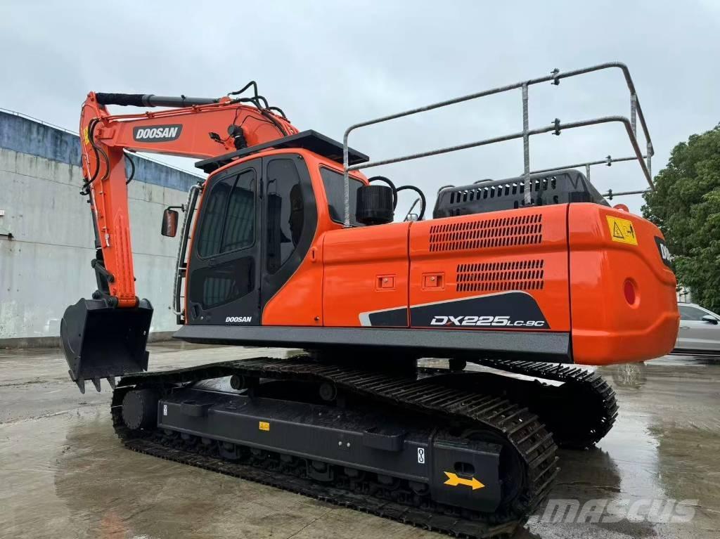 Doosan DX 225 LC-9C Верижен екскаватор