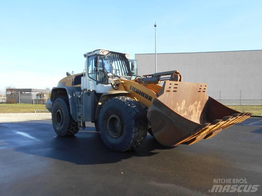 Liebherr L 586 Колесни товарачи