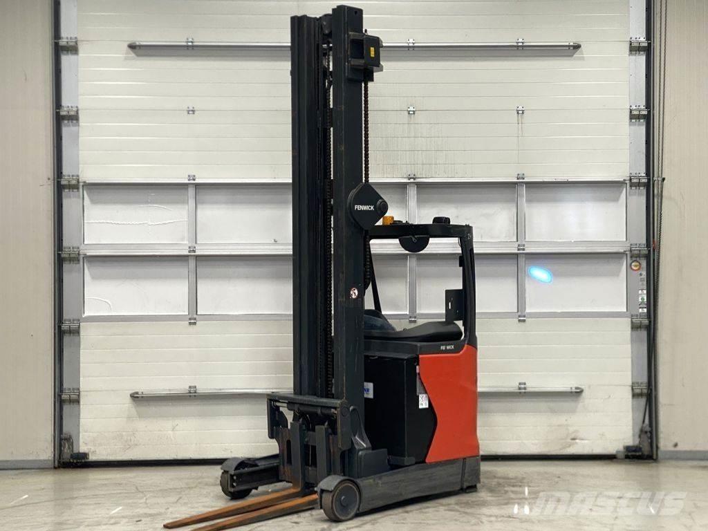 Linde R14HD Ретрак/ Високоповдигач с изместване на вилката напред