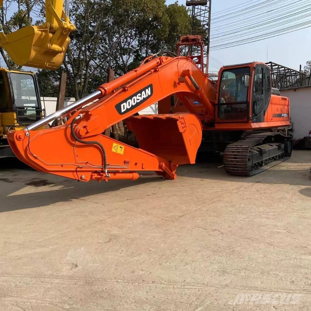 Doosan DX 300 LC Верижен екскаватор