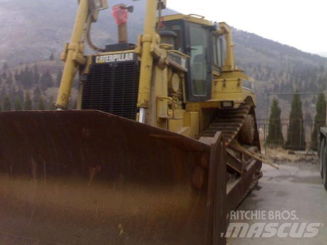 CAT D8R Верижни булдозери
