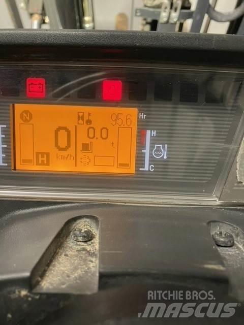 Mitsubishi FD25N3 Дизелови камиони
