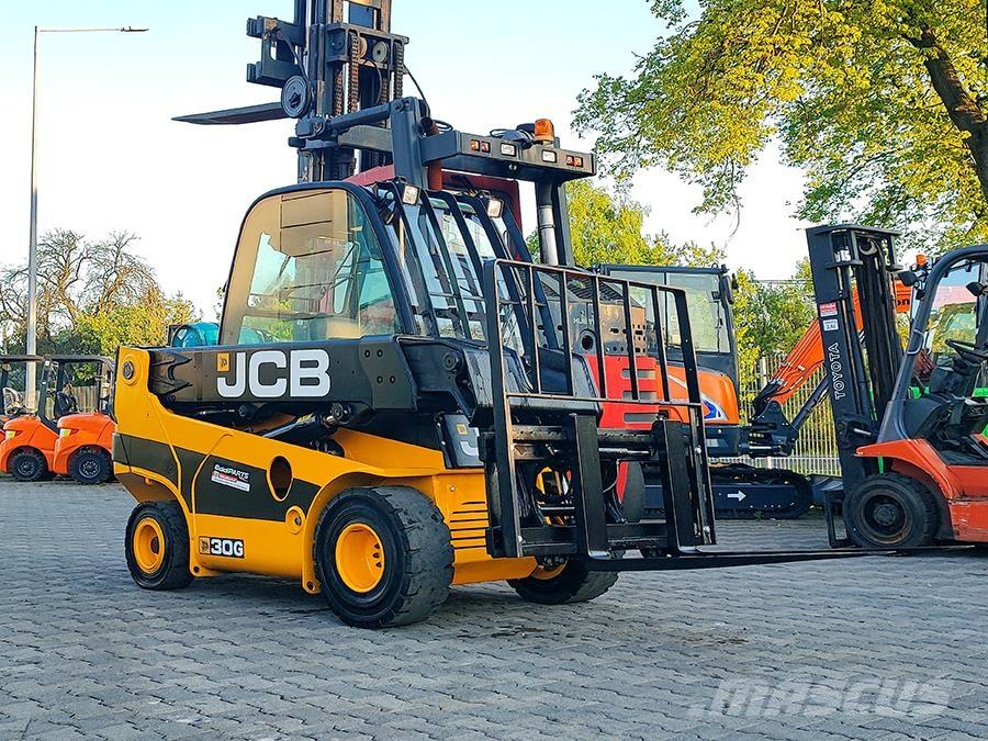 JCB TLT30G Камиони с АГУ