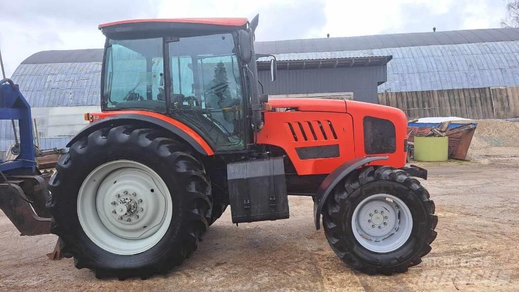MTZ 2022.3 Трактори
