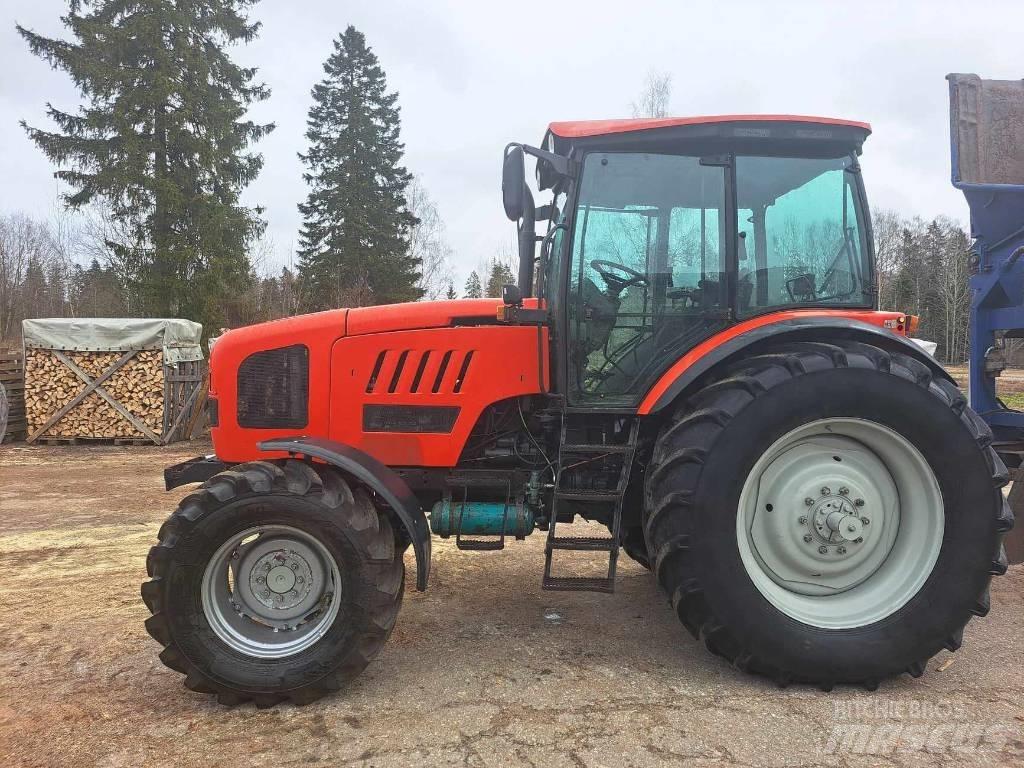 MTZ 2022.3 Трактори
