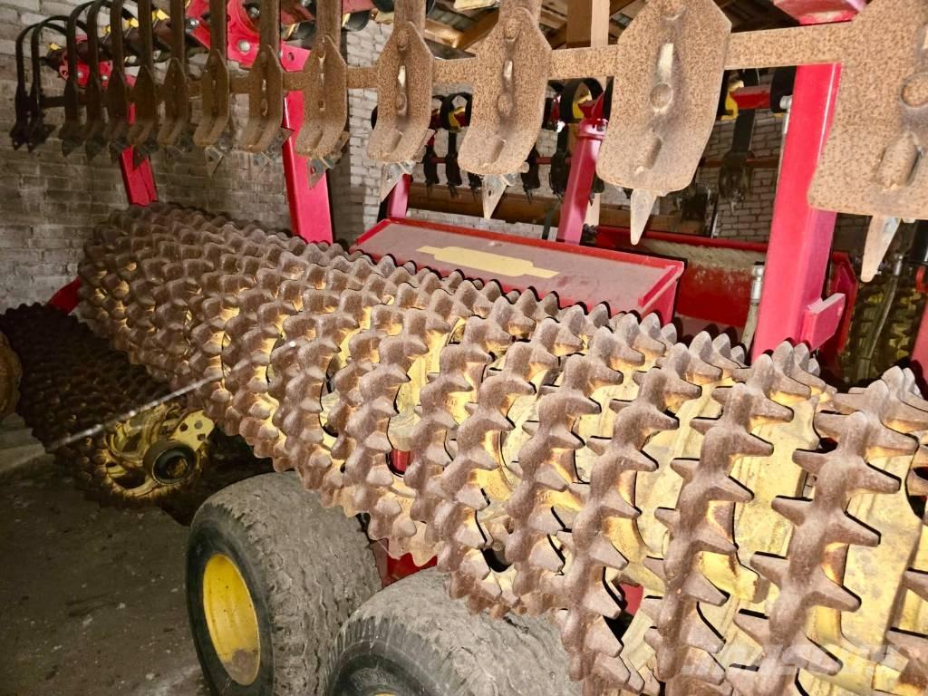 Väderstad Rexius1020 Валяк