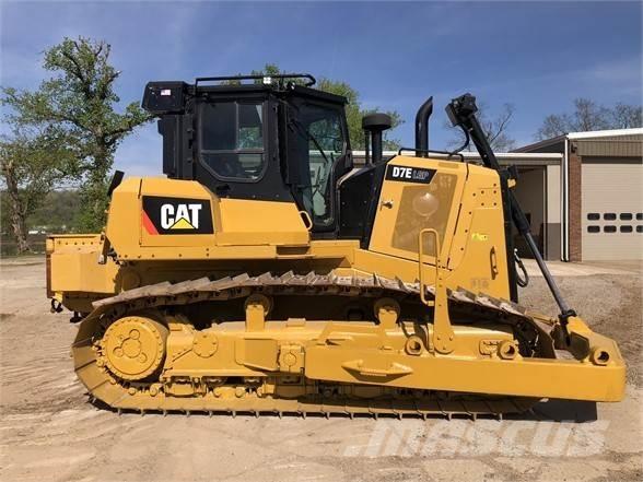 CAT D7E LGP Верижни булдозери
