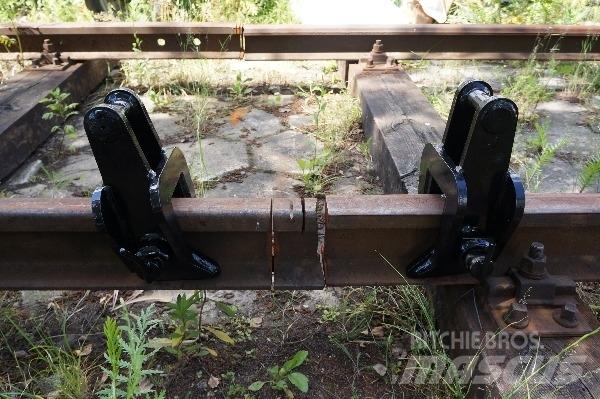  Rail carrying tongs Поддръжка на железопътни линии
