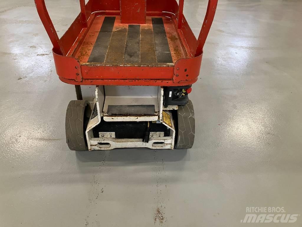 JLG 1230 ES Вертикални мачтови повдигачи
