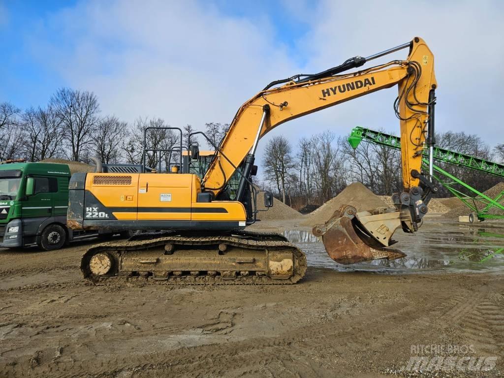Hyundai HX 220 L Верижен екскаватор