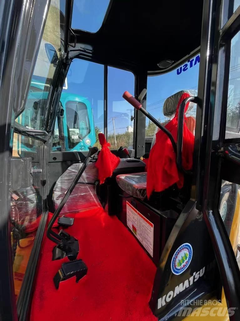 Komatsu PC 35 MR Мини екскаватори < 7 т