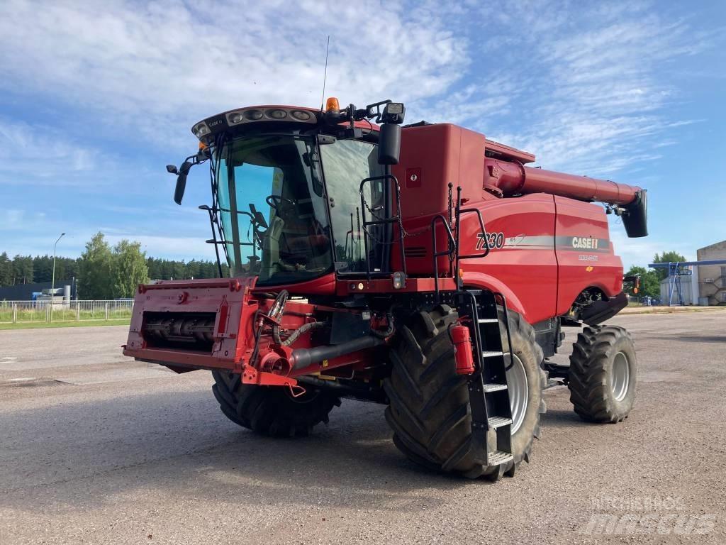 Case IH 7230 Комбайни