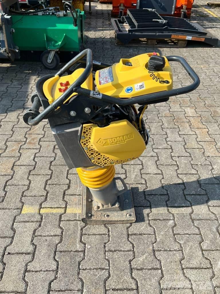 Bomag BT 65 Пробки